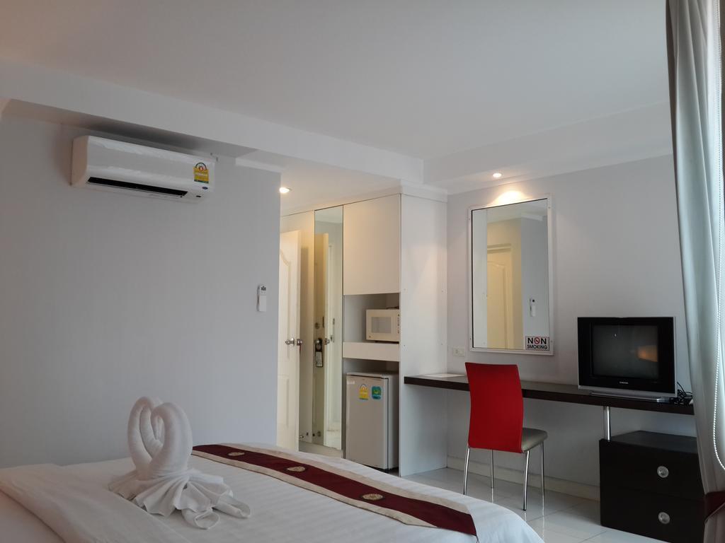 Kata Beach Studio Phuket Экстерьер фото